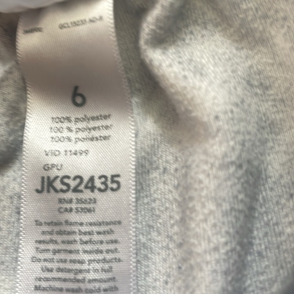 Carters Pizza power pjs 5-6T - Picture 8 of 8